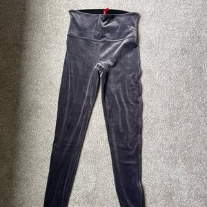 Spanx grey velvet size L legging, never worn